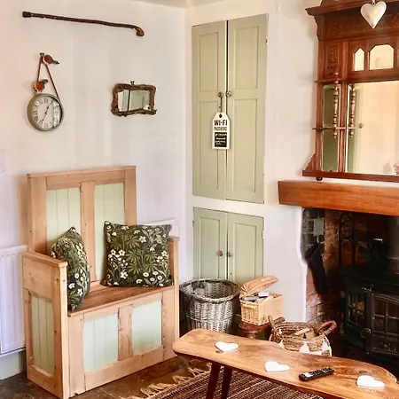 18Th Century Cosy Cottage In Stratford Upon Avon Exterior foto
