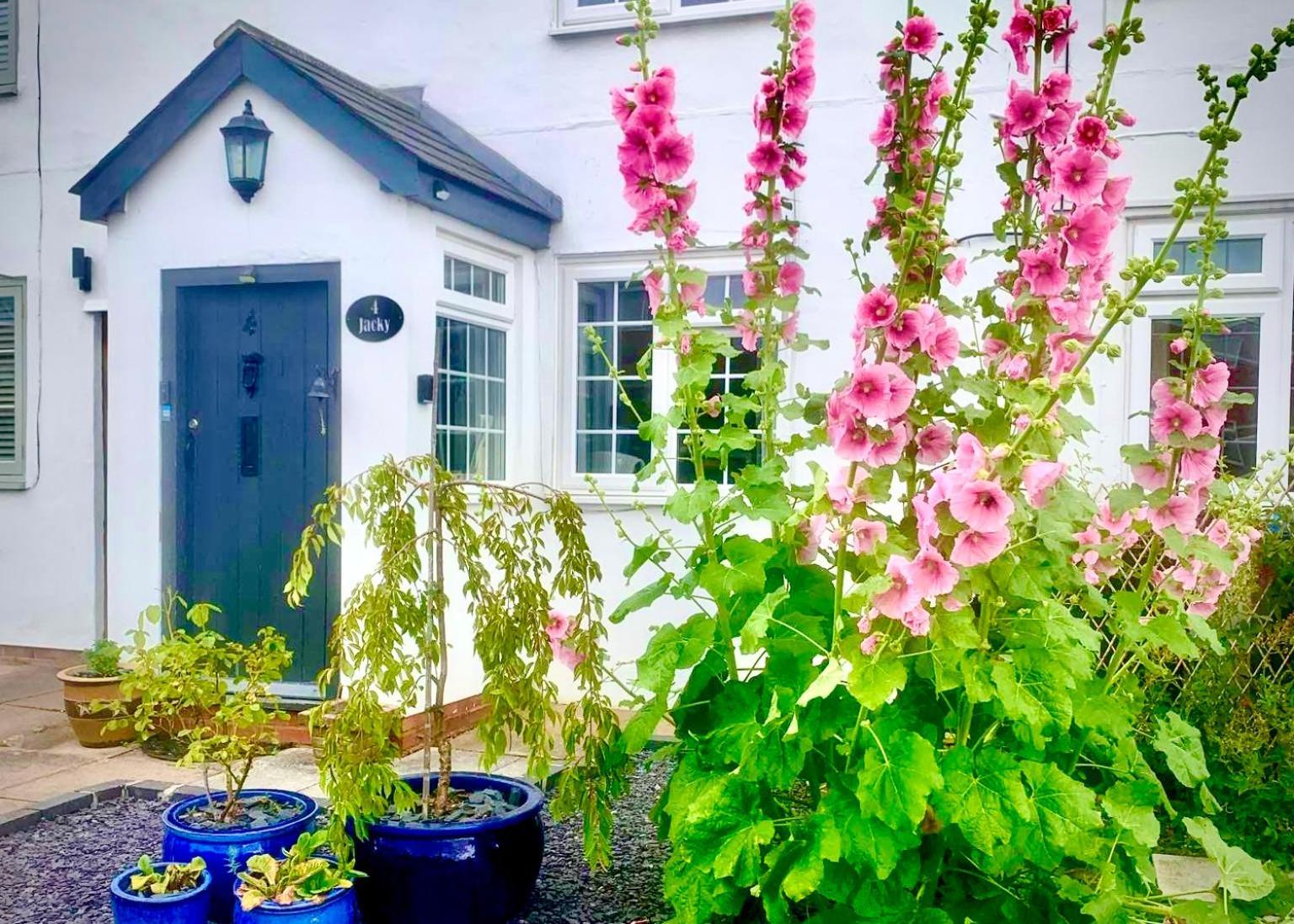 18th Century Cosy In Upon Avon *